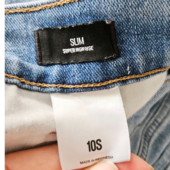 Express Women’s Slim Super High Rise Crop Jeans Size 10S Button Fly Medium Wash - Picture 6 of 9